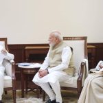 पवारांनी पंतप्रधानांची भेट घेतल्यानंतर, राजकारणावर बोलू नका, असे पक्षाचे म्हणणे आहे, त्यांनी विरोधकांची मागणी सांगितली