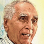 ‘एक गाव, एक पानवठा’: कामगारांच्या हक्कांसाठी 50 वेळा तुरुंगवास भोगलेले सामाजिक कार्यकर्ते बाबा आढाव यांचे वयाच्या 96 व्या वर्षी निधन