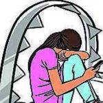 फार्मसीच्या विद्यार्थ्याला महिलेने हनी ट्रॅपमध्ये फसवले, सहाय्यकांनी केली मारहाण, 10 हजार रुपये लुटले