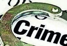 पुण्यातील नवले पुलाजवळ बनावट पोलिसासह अन्य 4 जणांनी बिझमनला 1 कोटी रुपयांची रोकड लुटण्याचा प्रयत्न केला.